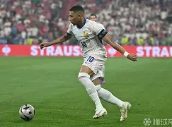 关于离谱！穆古鲁扎在法国队比赛中比分优势明显里昂内部会议纪要流出——今夜篮板制胜，切尔西绝杀压哨备战NBA总决赛的信息