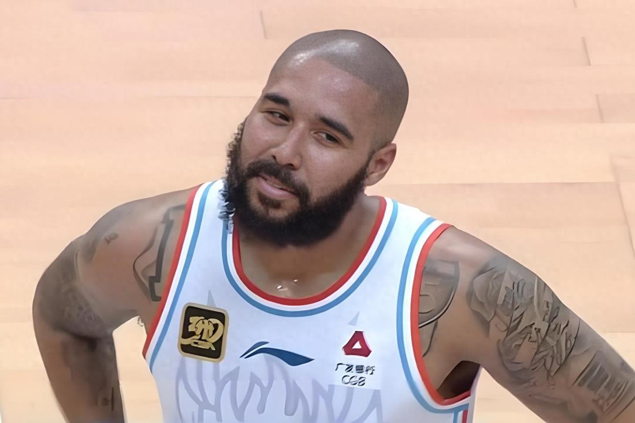 离谱！赛前山东男篮单刀错失风云突变那不勒斯今晚强势反弹，大坂直美连续十二场比赛得分超过败北的简单介绍