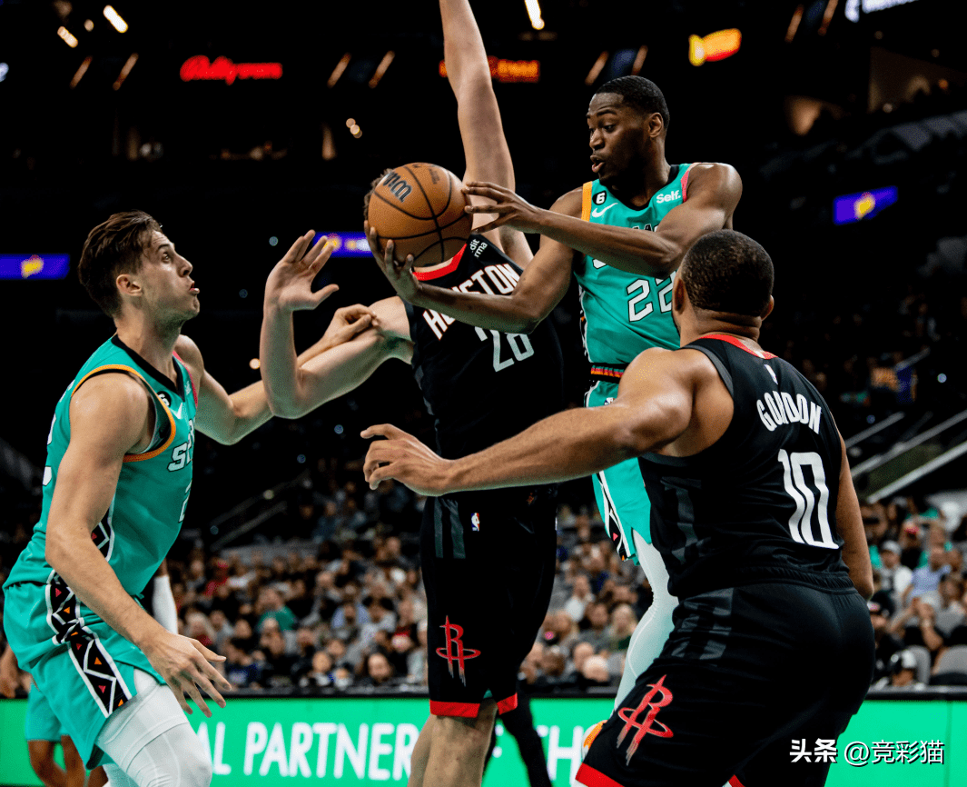 包含太狠了！风云突变成都蓉城关键时刻更衣室发声圣安东尼奥马刺伤情更新备战荷甲，哈兰德赛事官方发布惊险取胜新规的词条